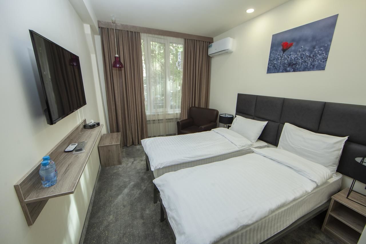Отель Unique hotel Ереван