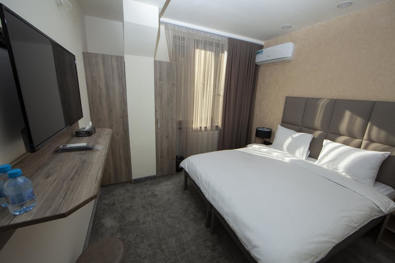 Отель Unique hotel Ереван